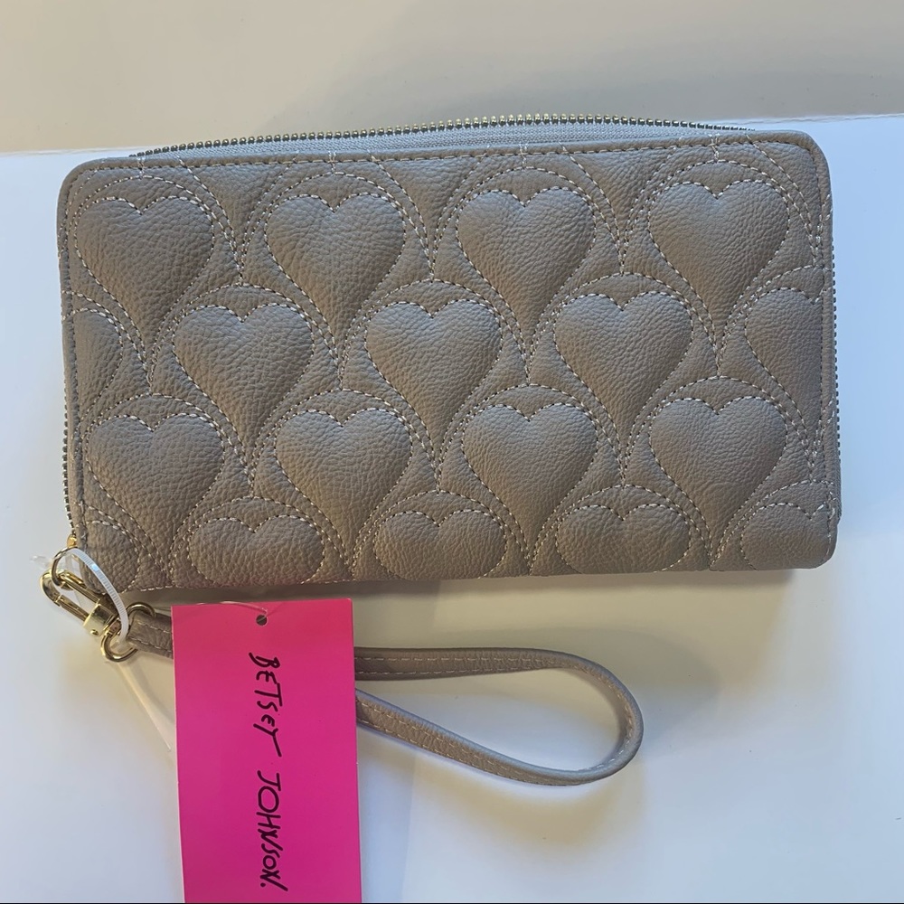 Betsey Johnson Zip around Wristlet Wallet - Picture 2 of 5